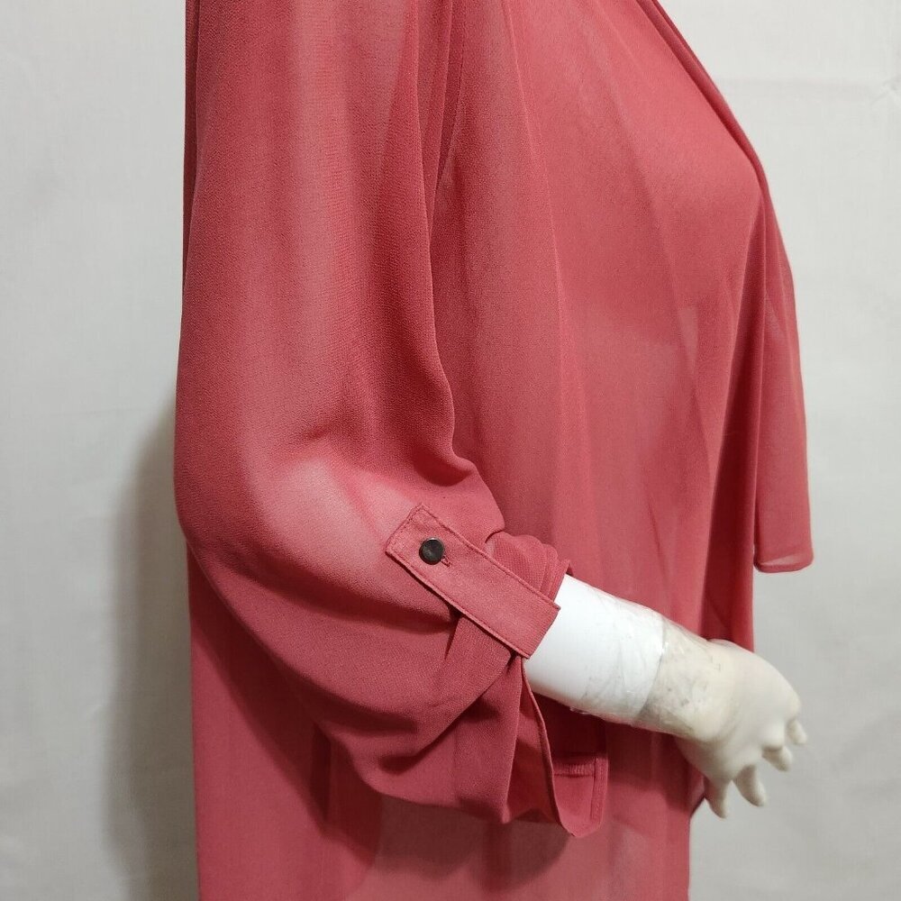 INVESTMENTS OPEN FRONT ROLL TAB SLEEVE CHIFFON TOP SIZE PETITES S EARTH RED ---7 - Picture 3 of 10
